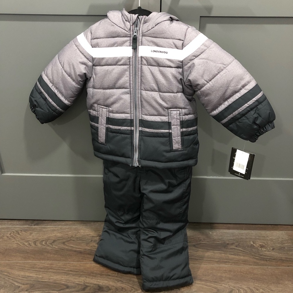 NWT London Fog Kids 4T Snowsuit